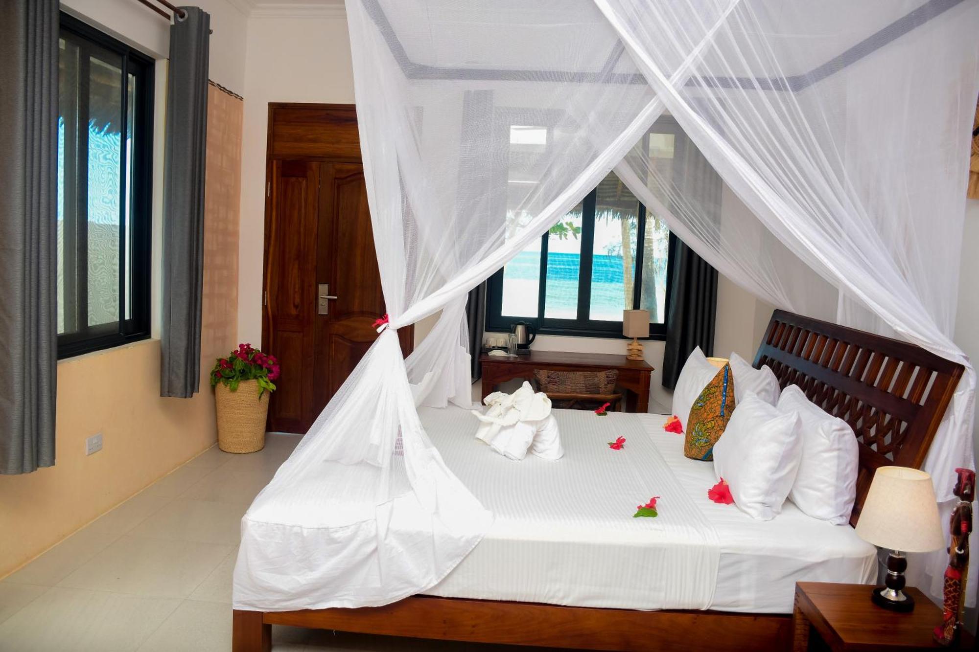 Manolo Beach Resort 乌罗阿 外观 照片