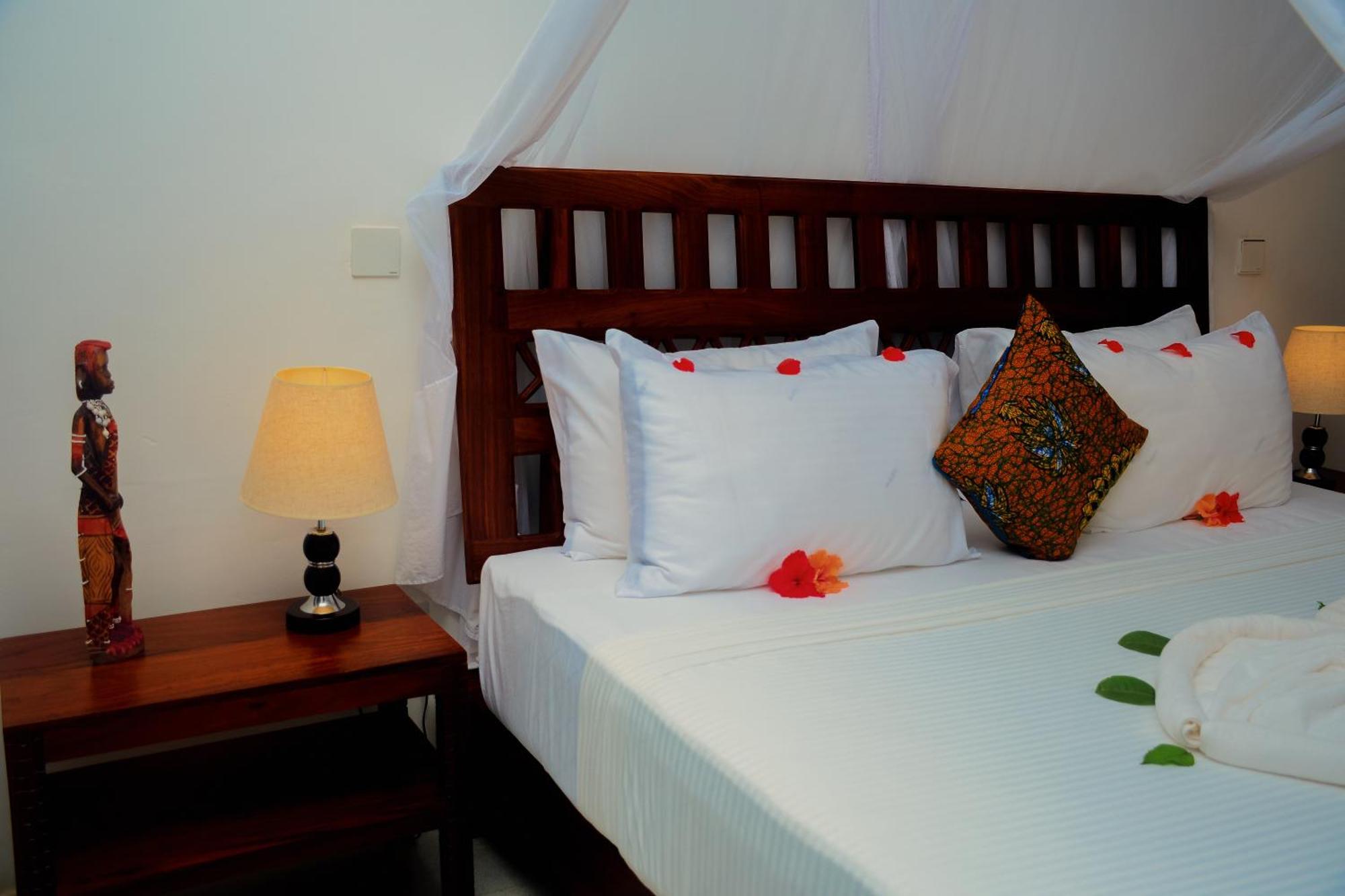 Manolo Beach Resort 乌罗阿 外观 照片