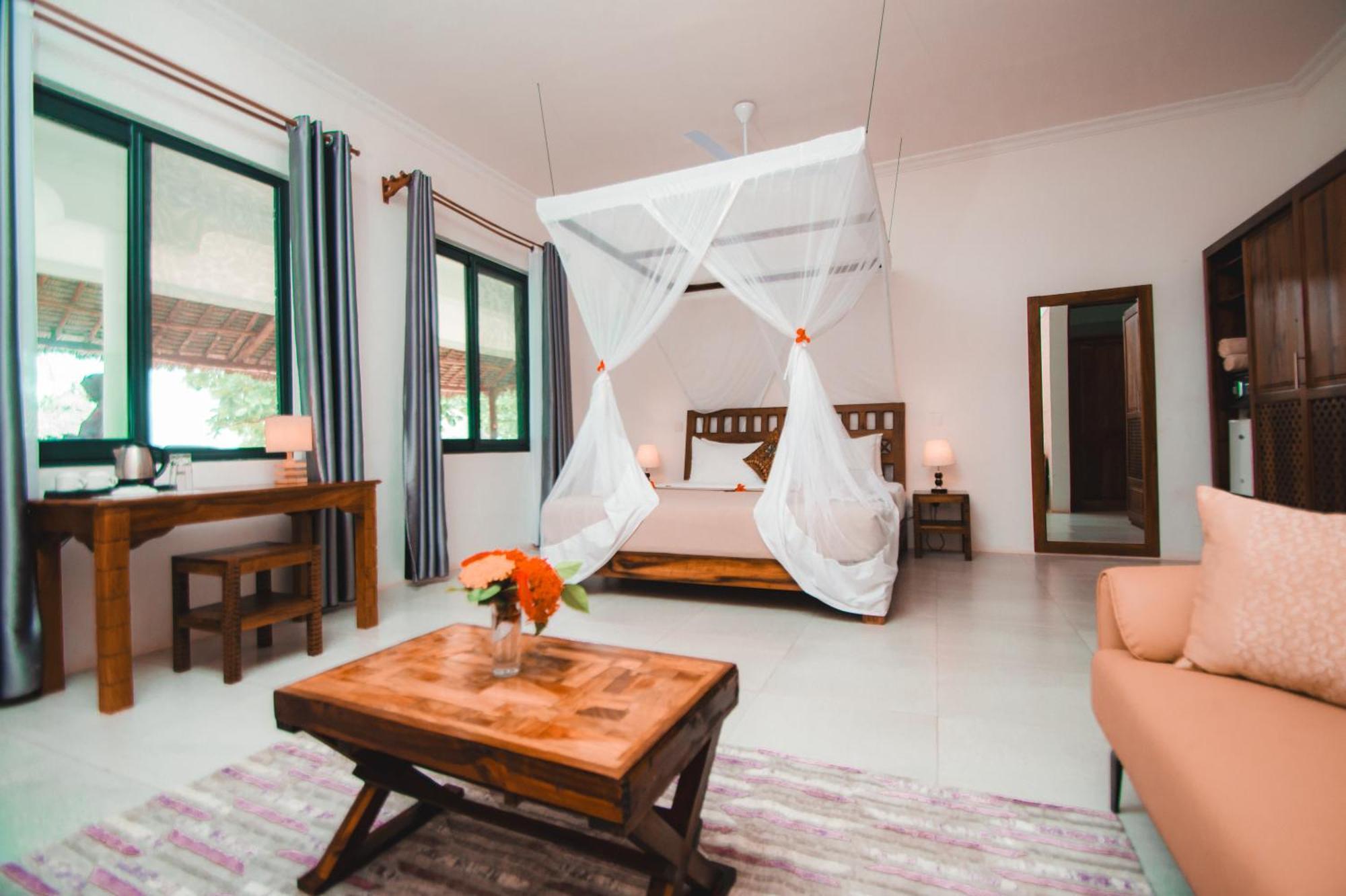 Manolo Beach Resort 乌罗阿 外观 照片